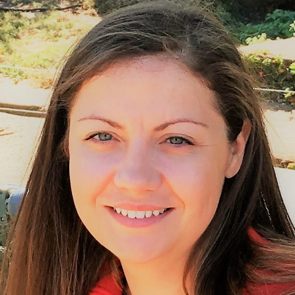 Meet your Posher, Lavinia